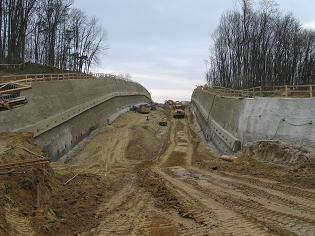 Tunnel Hankenfeld: Einschnitt mit Rückverankerter Spritzbetonwand