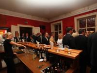Die Mitarbeiter an der Bar