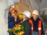 Durchschlag im Bauteil P von M
